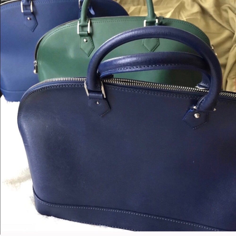 Pulicati Totes